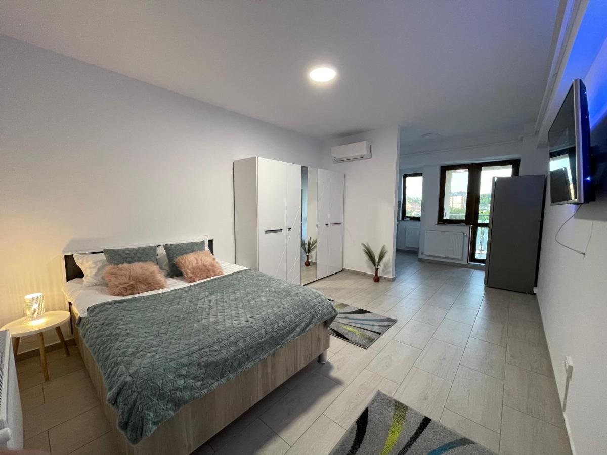 Studio Apartment Palas Mall Yaş Dış mekan fotoğraf